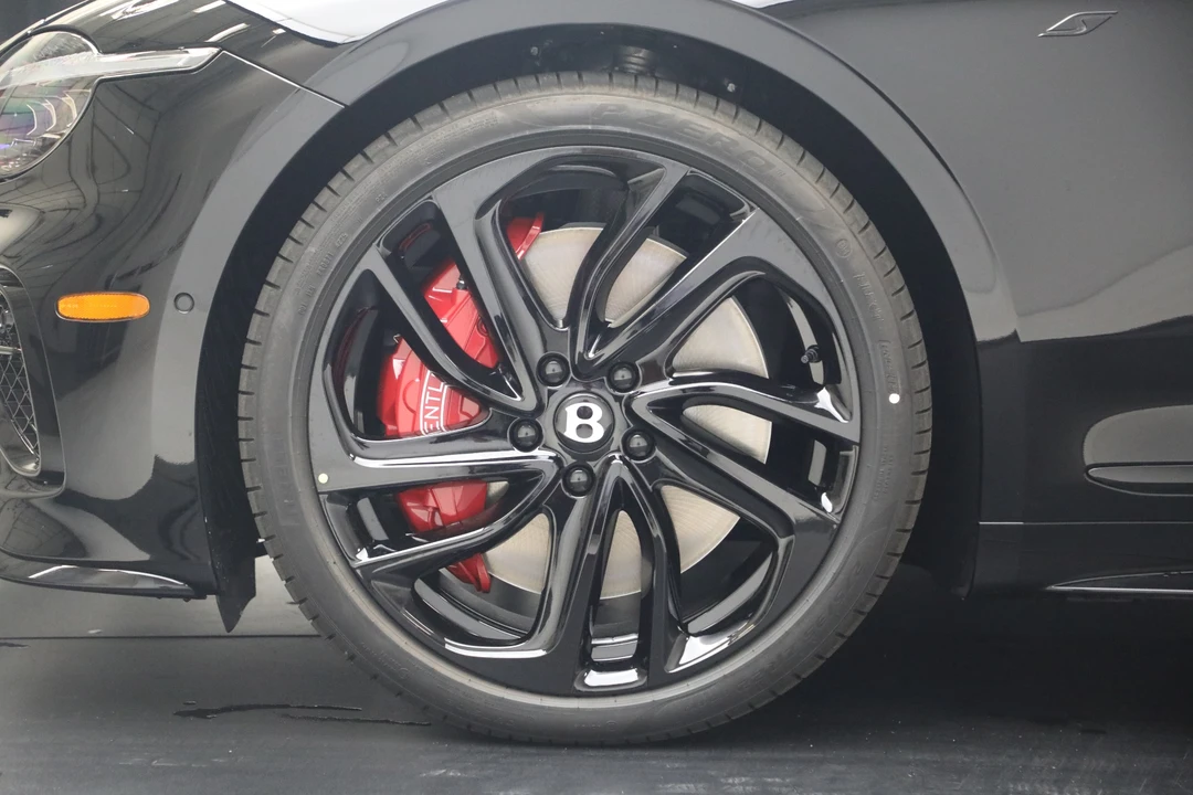 2026 Bentley Continental GTC - Image 19 of 31