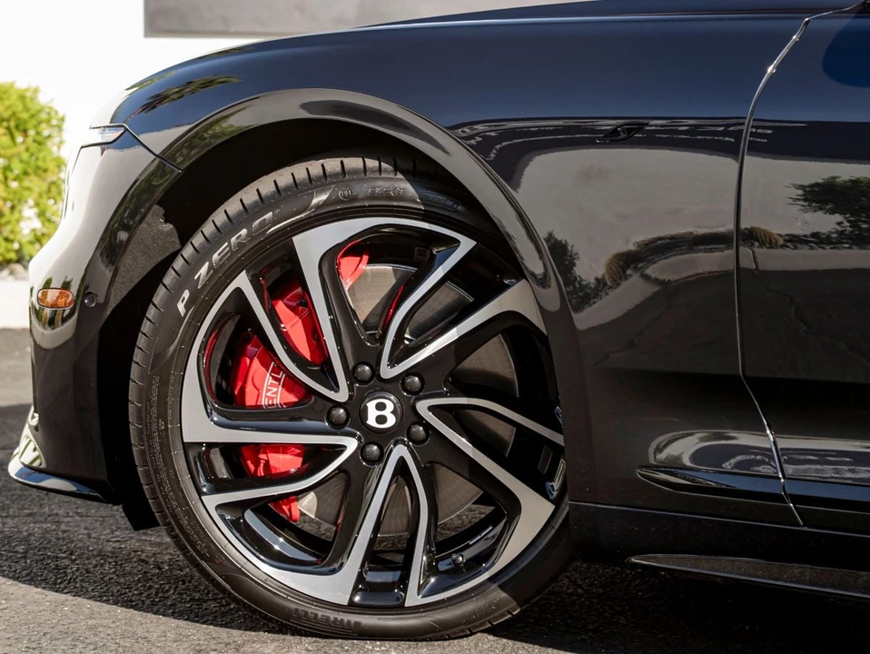 2026 Bentley Continental GTC - Image 16 of 31