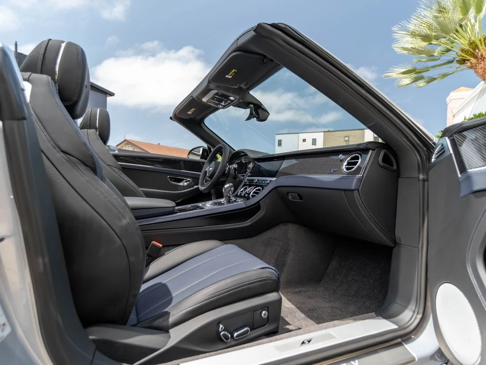 2026 Bentley Continental GTC - Image 16 of 31