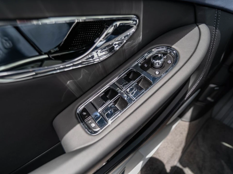 2026 Bentley Continental GTC - Image 10 of 31