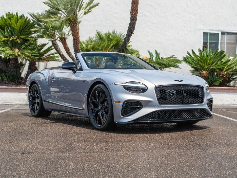 2026 Bentley Continental GTC - Image 29 of 31