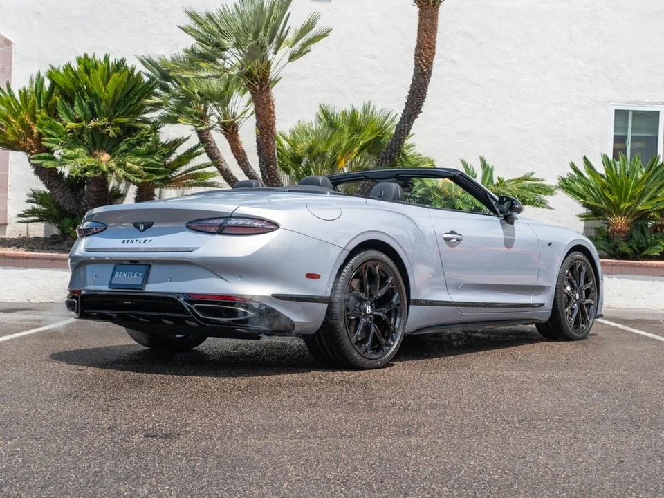 2026 Bentley Continental GTC - Image 30 of 31