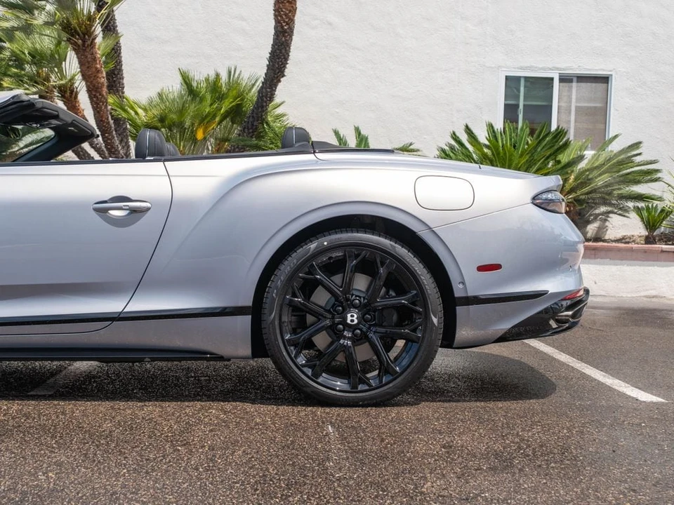 2026 Bentley Continental GTC - Image 23 of 31