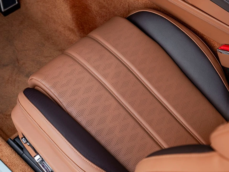 2026 Bentley Continental GTC - Image 19 of 31