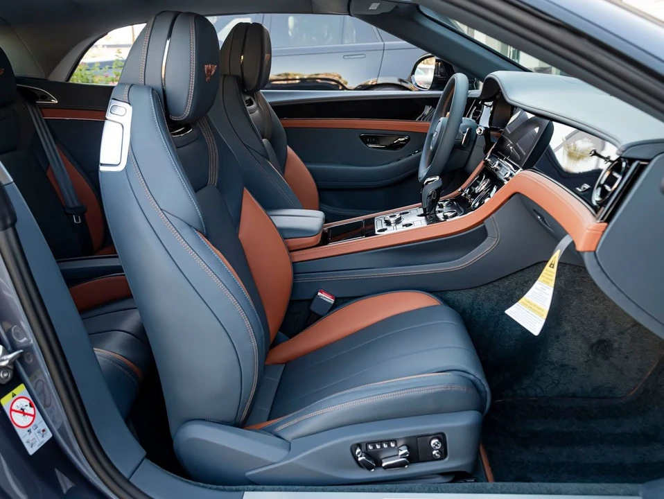 2026 Bentley Continental GTC - Image 29 of 31