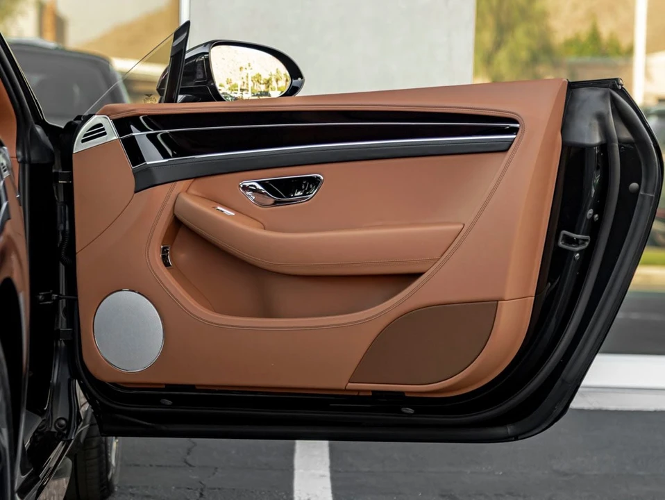 2026 Bentley Continental GTC - Image 30 of 31