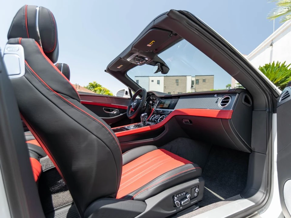 2026 Bentley Continental - Image 15 of 31
