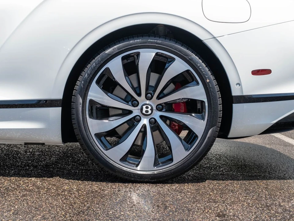 2026 Bentley Continental - Image 24 of 31