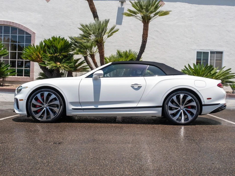 2026 Bentley Continental - Image 25 of 31