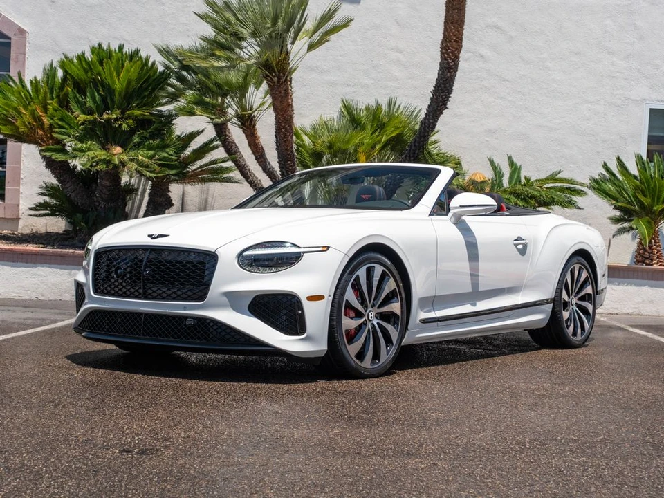 2026 Bentley Continental - Image 26 of 31