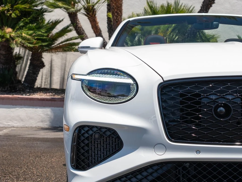 2026 Bentley Continental - Image 28 of 31
