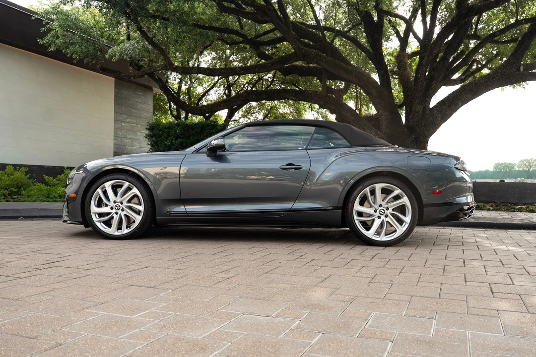 2026 Bentley Continental GTC - Image 20 of 27