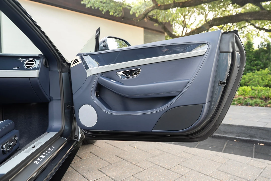 2026 Bentley Continental GTC - Image 24 of 27