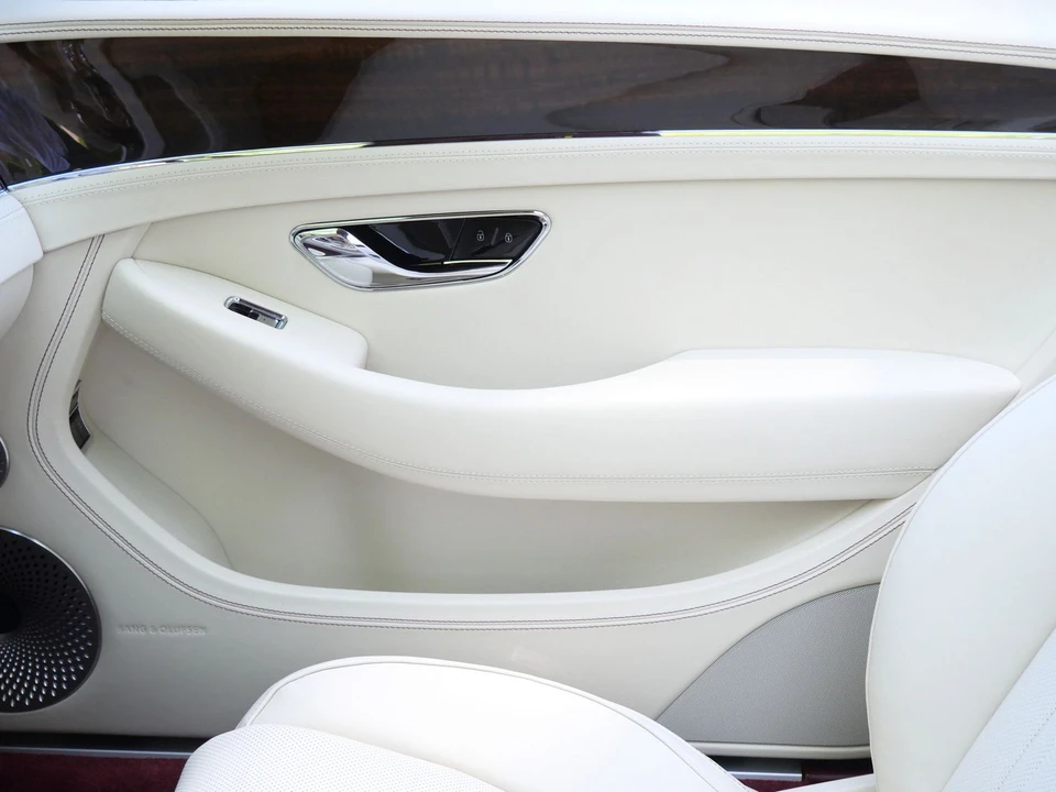 2026 Bentley Continental GTC - Image 16 of 25
