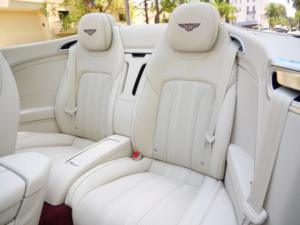 2026 Bentley Continental GTC - Image 21 of 25