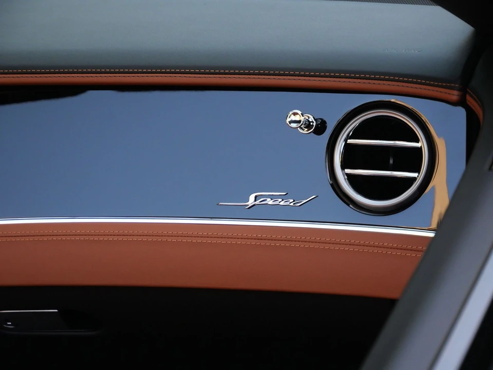 2026 Bentley Continental - Image 20 of 24
