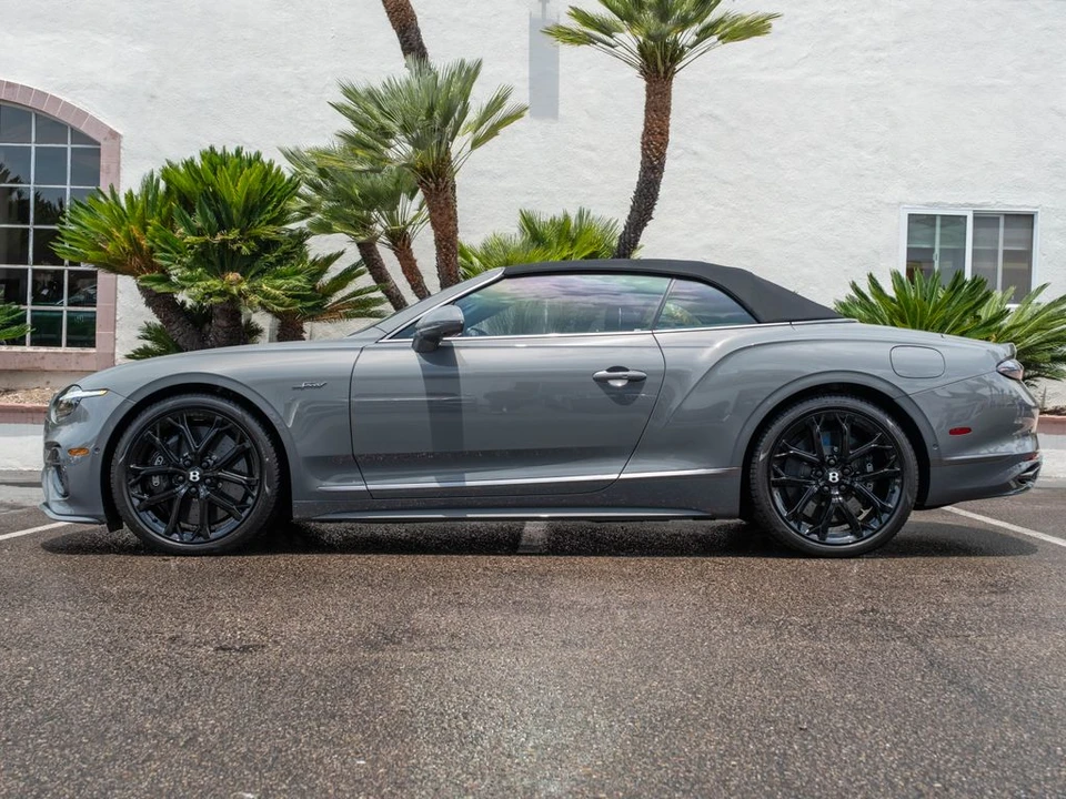 2026 Bentley Continental - Image 26 of 31