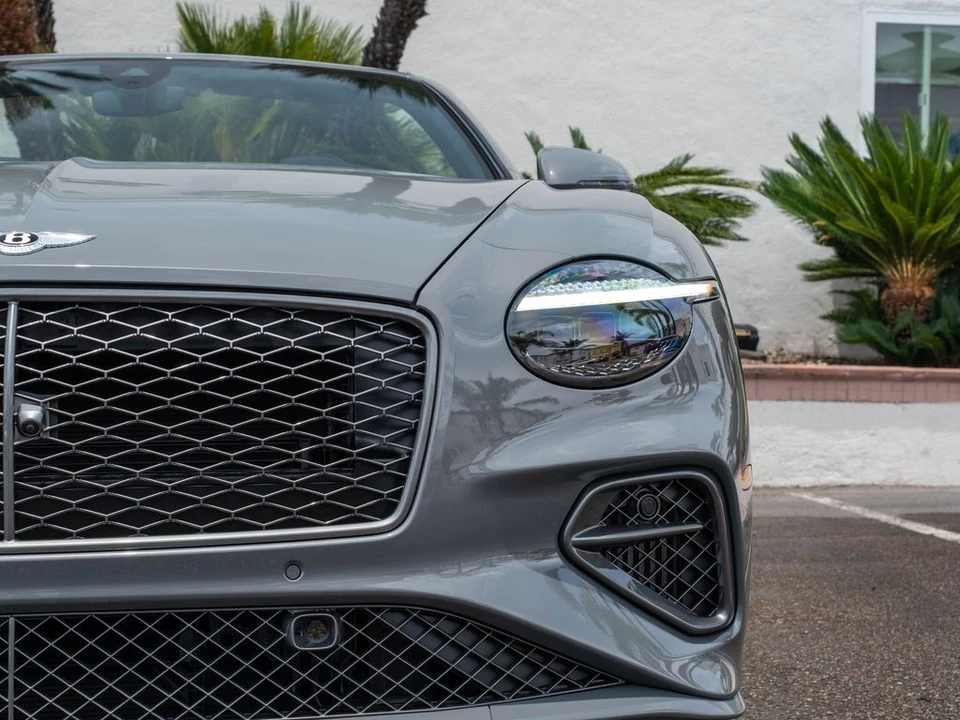 2026 Bentley Continental - Image 30 of 31