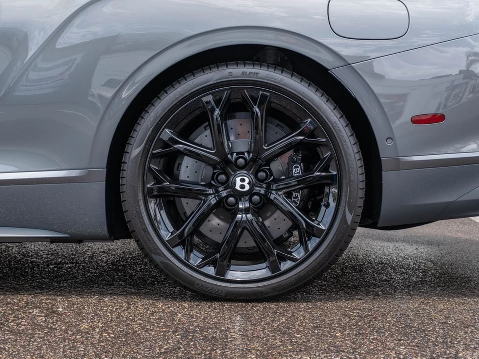 2026 Bentley Continental - Image 25 of 31