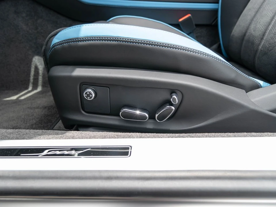 2026 Bentley Continental - Image 15 of 31