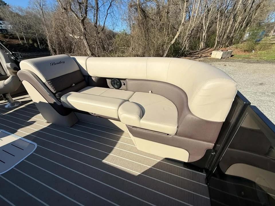 2026 Bentley - Image 7 of 19