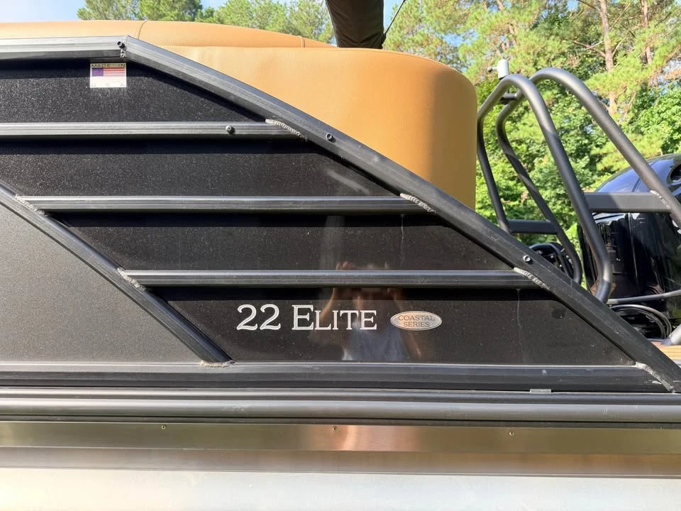 2026 Bentley - Image 8 of 9