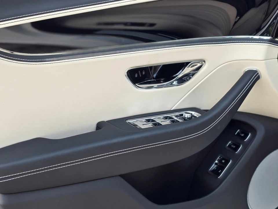 2026 Bentley Continental Flying Spur - Image 16 of 18