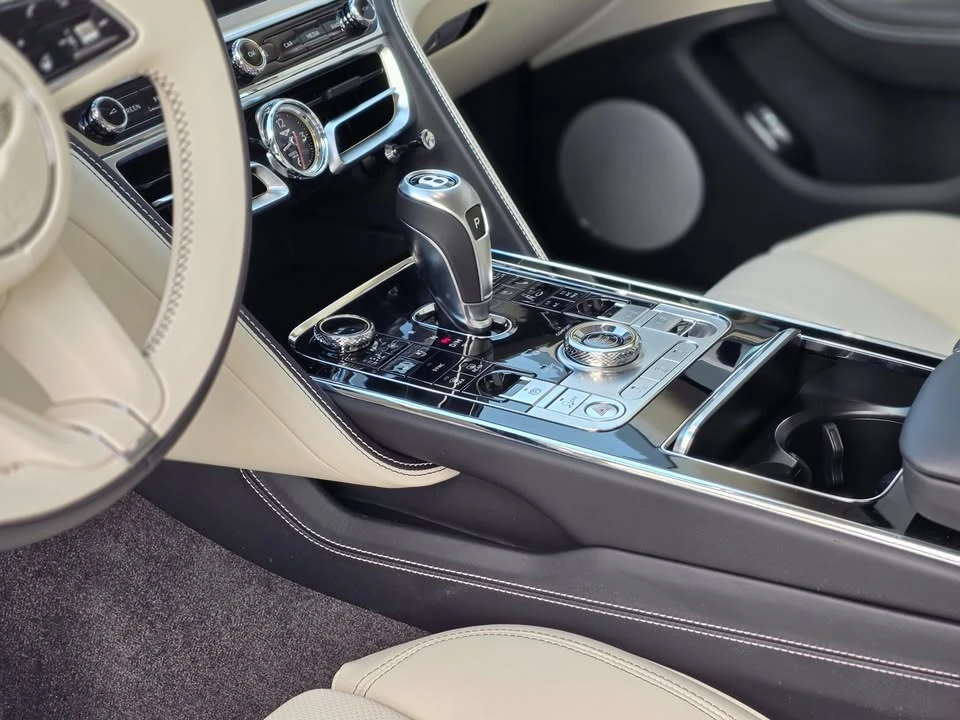 2026 Bentley Continental Flying Spur - Image 14 of 18
