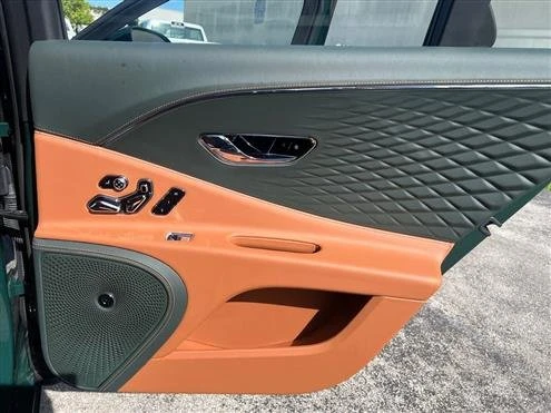 2026 Bentley Continental Flying Spur - Image 9 of 20