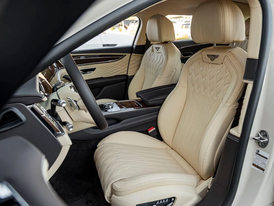 2026 Bentley Continental - Image 16 of 31