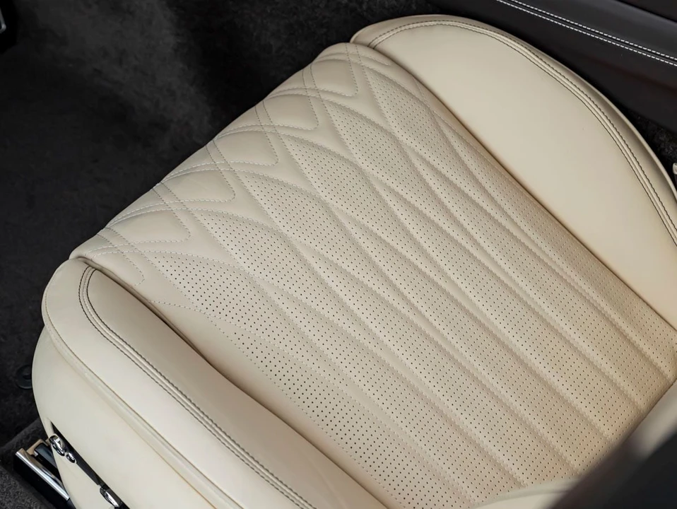 2026 Bentley Continental - Image 17 of 31