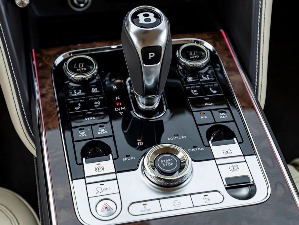 2026 Bentley Continental - Image 24 of 31