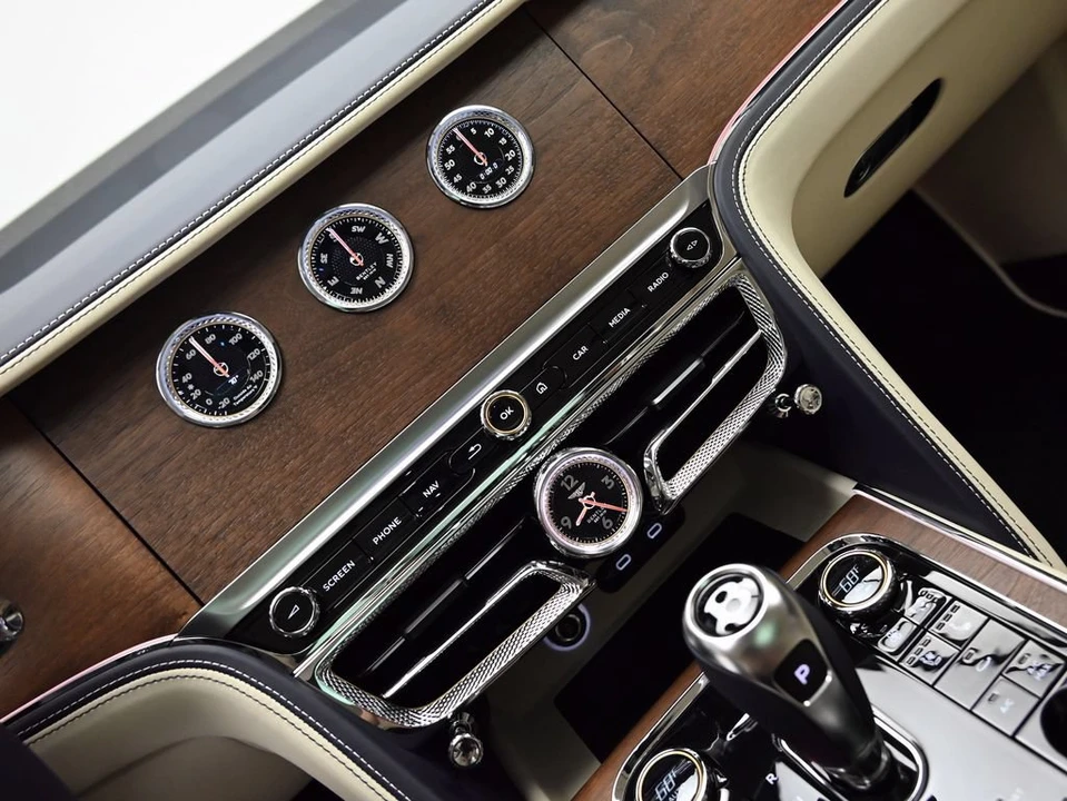 2026 Bentley Continental Flying Spur - Image 24 of 31
