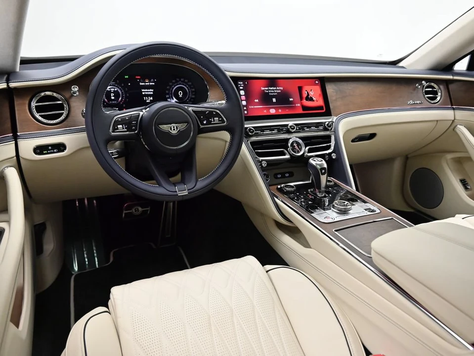 2026 Bentley Continental Flying Spur - Image 18 of 31