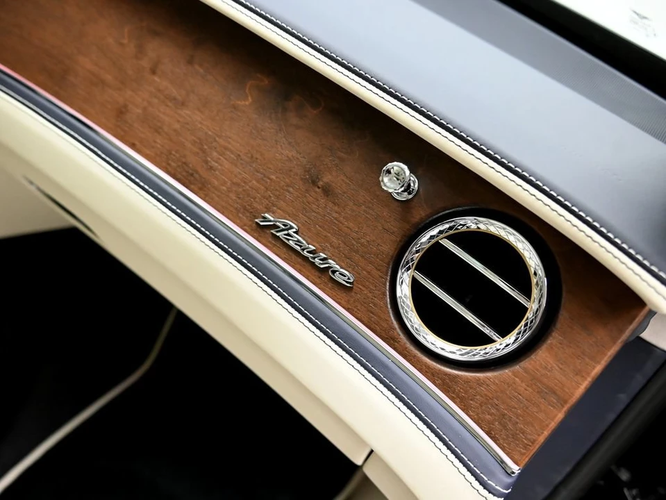 2026 Bentley Continental Flying Spur - Image 29 of 31