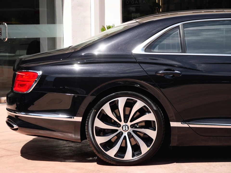 2026 Bentley - Image 8 of 29