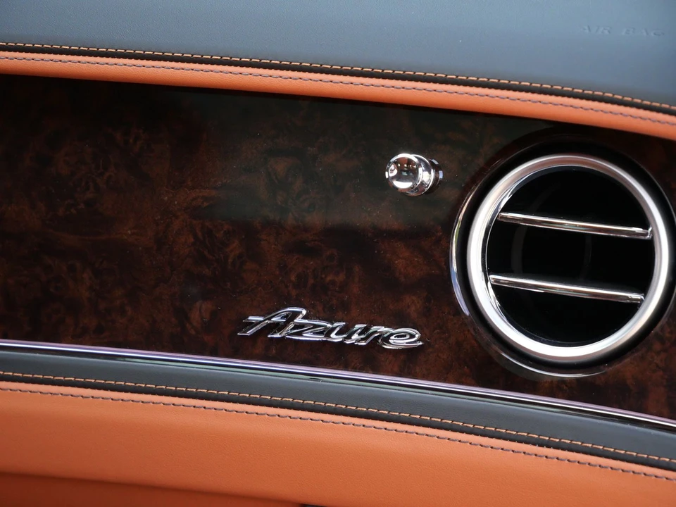 2026 Bentley - Image 25 of 29