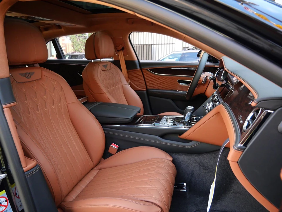 2026 Bentley - Image 26 of 29