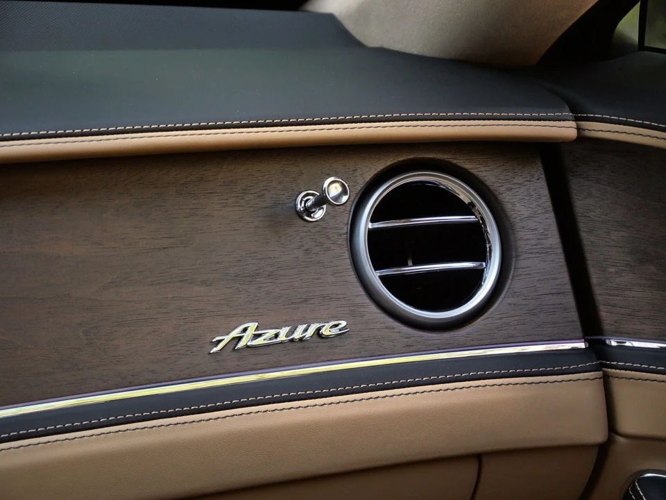 2026 Bentley Continental - Image 26 of 30