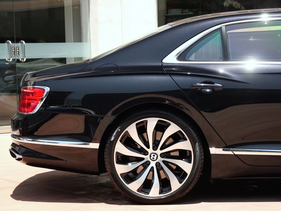 2026 Bentley Continental - Image 8 of 30