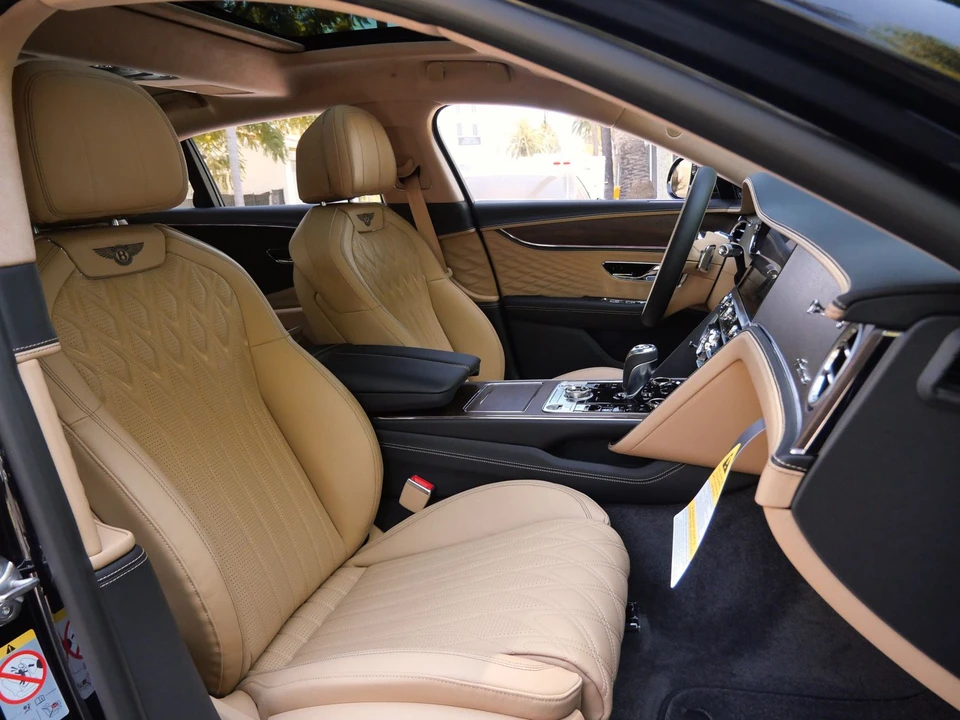 2026 Bentley Continental - Image 27 of 30