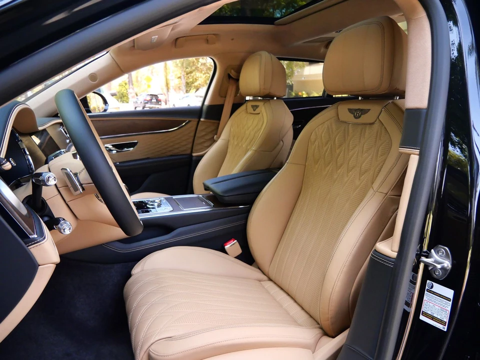 2026 Bentley Continental - Image 19 of 30