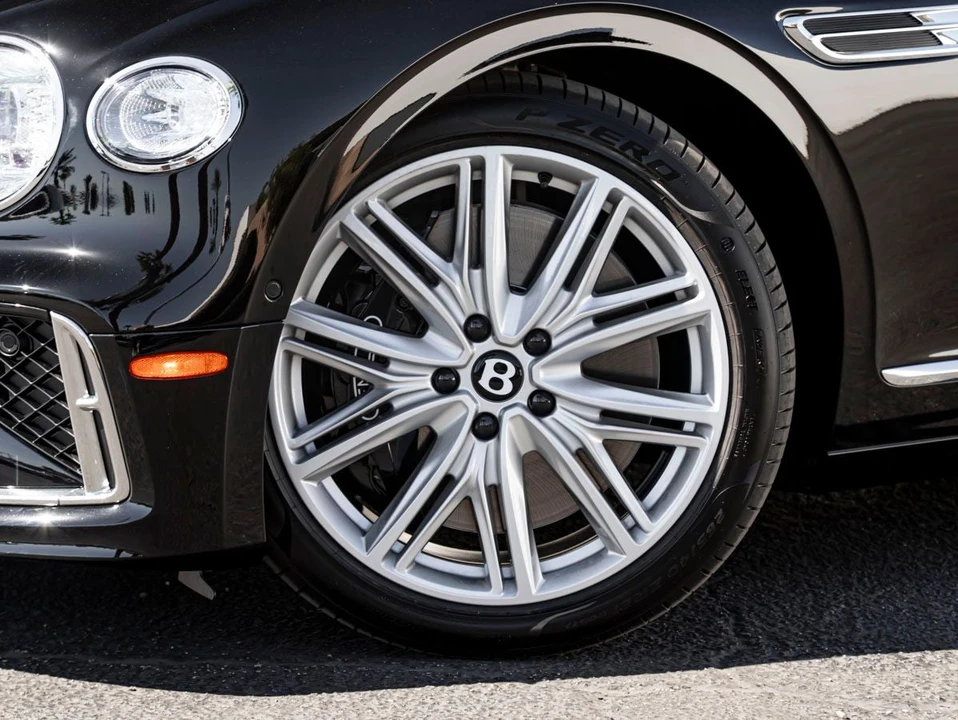 2026 Bentley Continental - Image 12 of 31