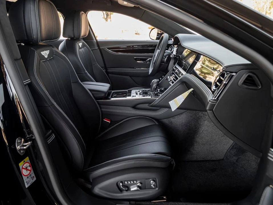 2026 Bentley Continental - Image 30 of 31