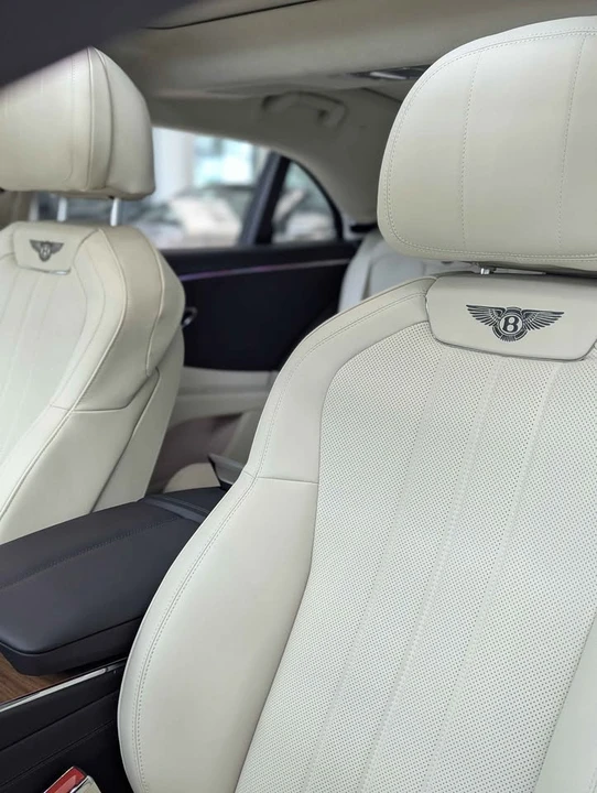 2026 Bentley Continental Flying Spur - Image 6 of 13