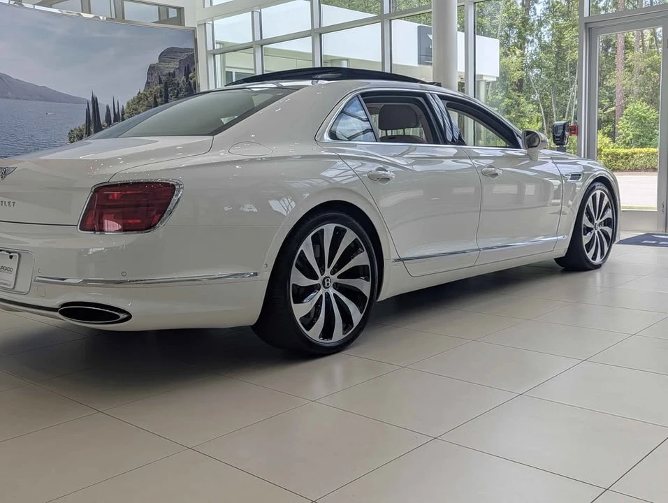 2026 Bentley Continental Flying Spur - Image 3 of 13