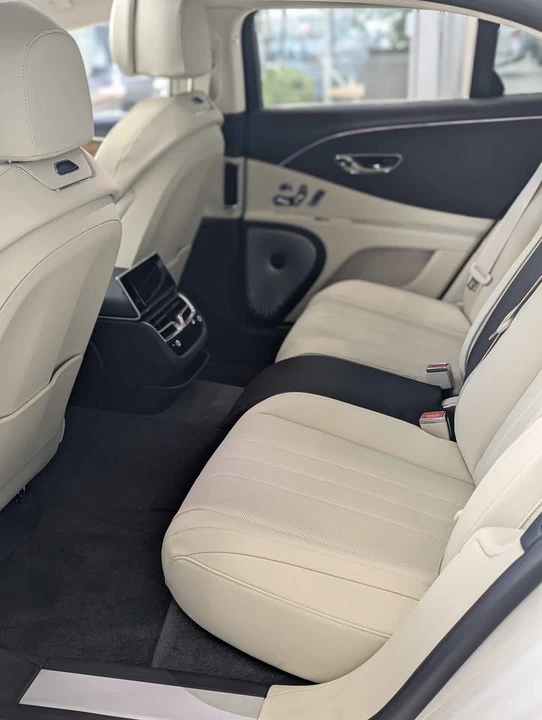 2026 Bentley Continental Flying Spur - Image 11 of 13