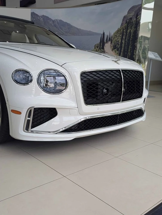 2026 Bentley Continental Flying Spur - Image 2 of 13