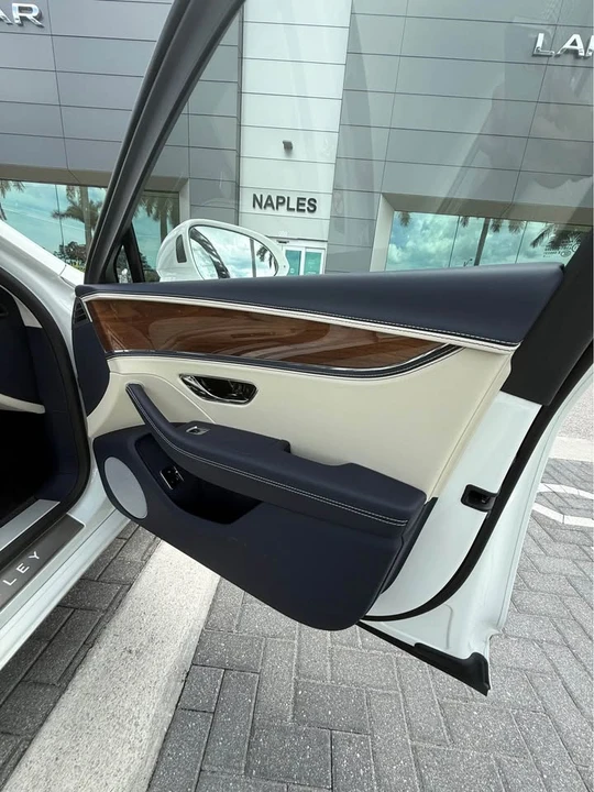 2026 Bentley Continental - Image 13 of 20