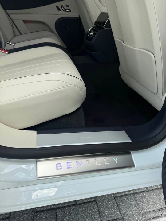 2026 Bentley Continental - Image 18 of 20